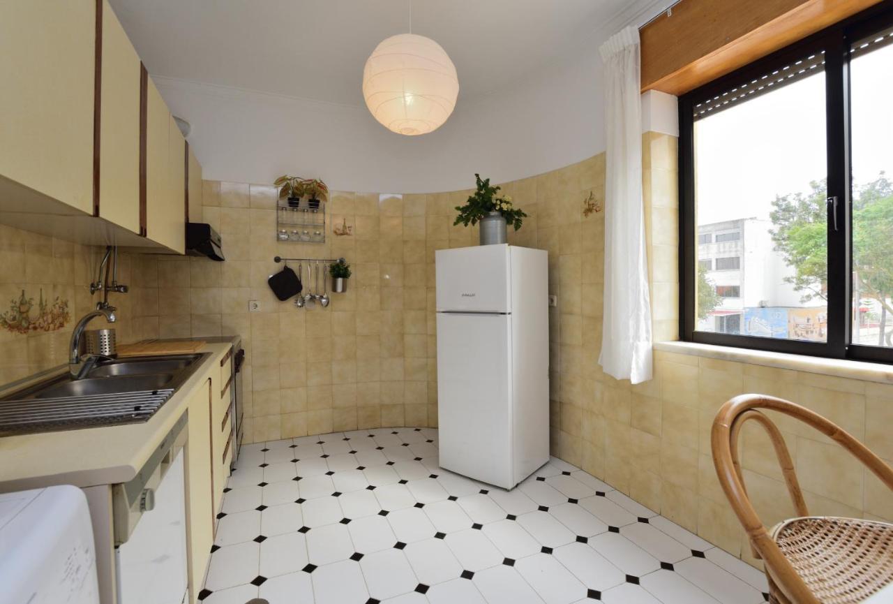 Palmeiras Beach Apartment Costa de Caparica Eksteriør bilde
